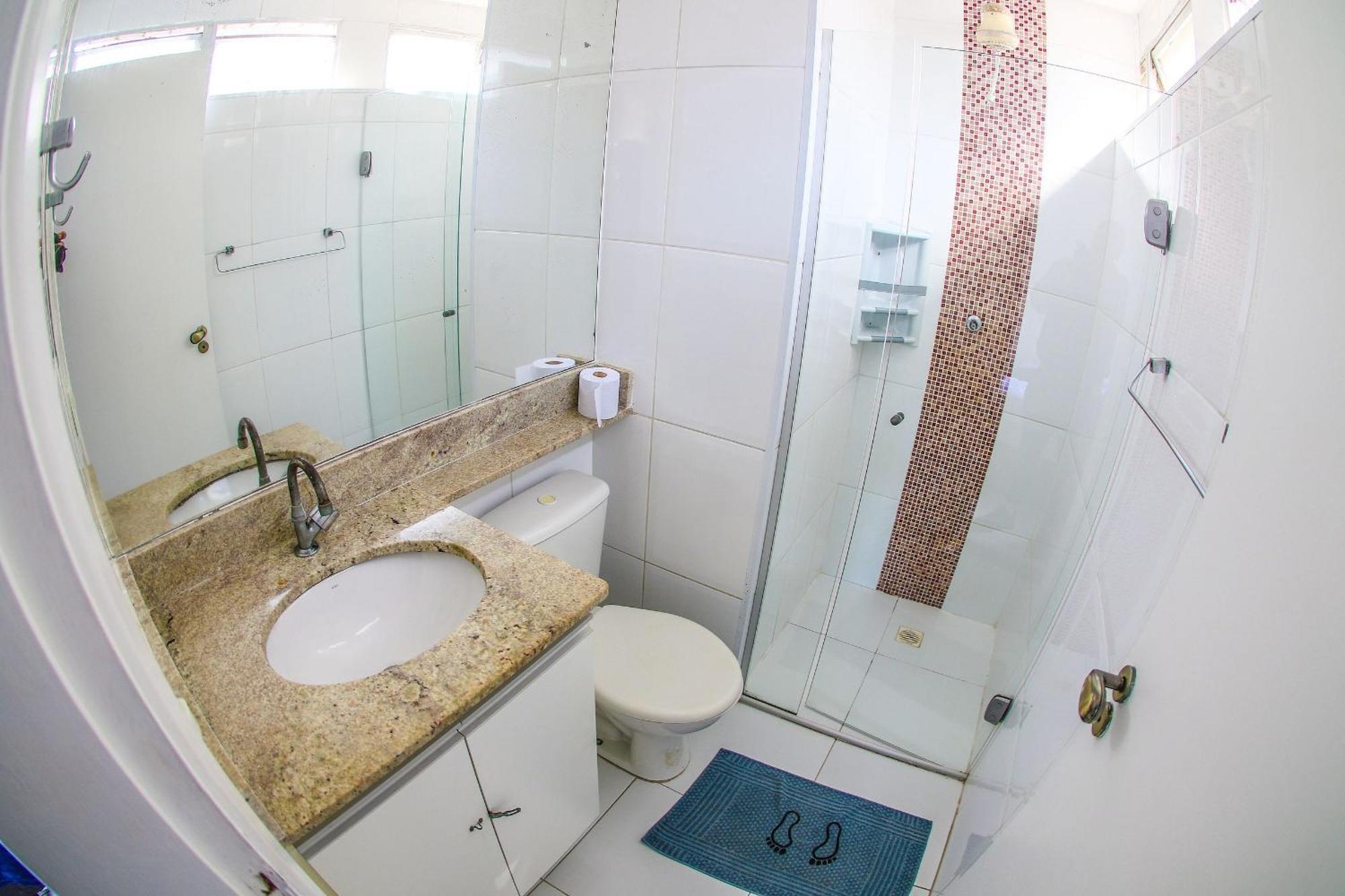 Pe Na Areia: Beachfront With Ac And Parking Apartment