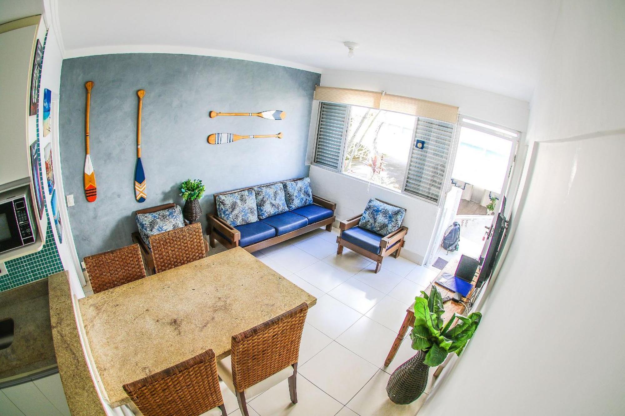 Pe Na Areia: Beachfront With Ac And Parking Apartment Guaruja